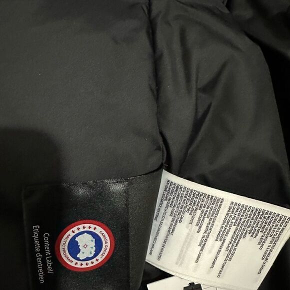 Canada goose woman down coat size XS - Picture 6 of 8